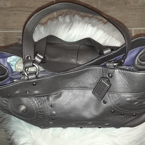 Coach - Picture 5 of 5